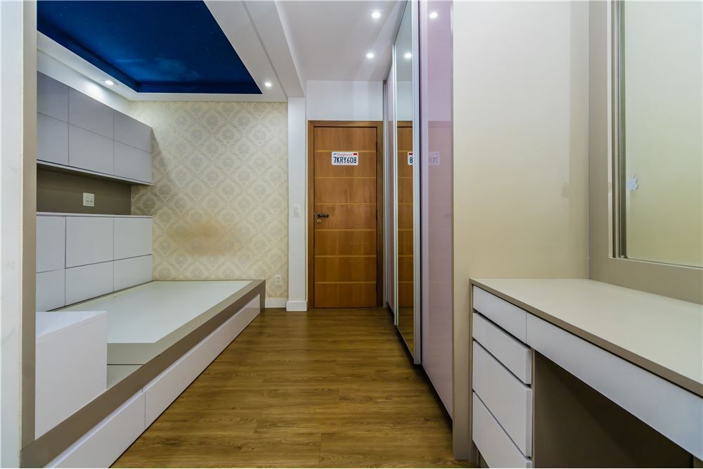 Casa de Condomínio à venda com 5 quartos, 434m² - Foto 8