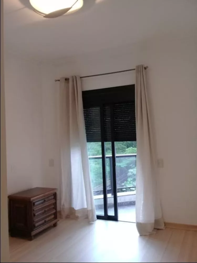 Apartamento à venda com 3 quartos, 148m² - Foto 2