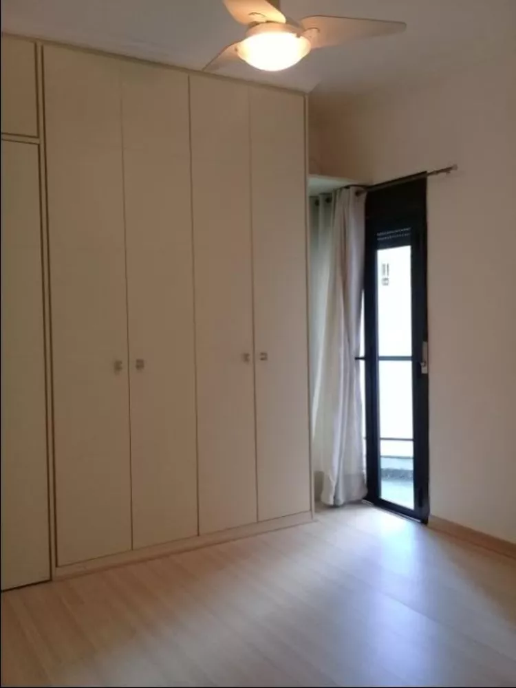 Apartamento à venda com 3 quartos, 148m² - Foto 1