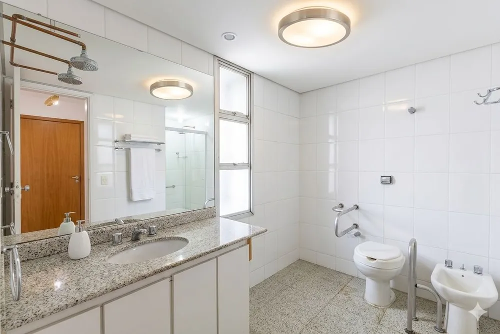 Apartamento, 3 quartos, 136 m² - Foto 2