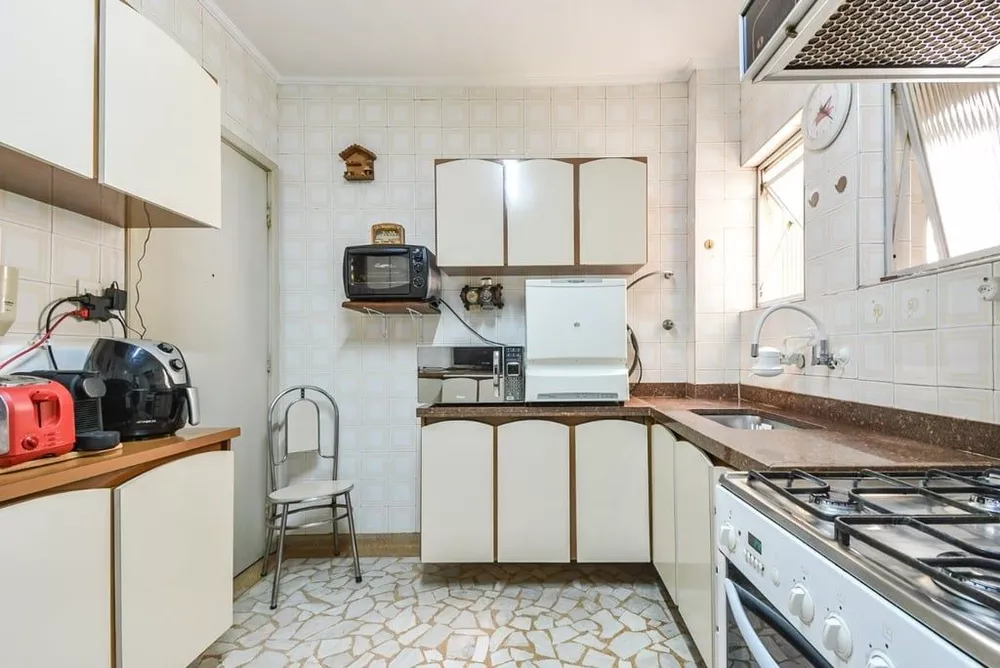 Apartamento à venda com 3 quartos, 115m² - Foto 4