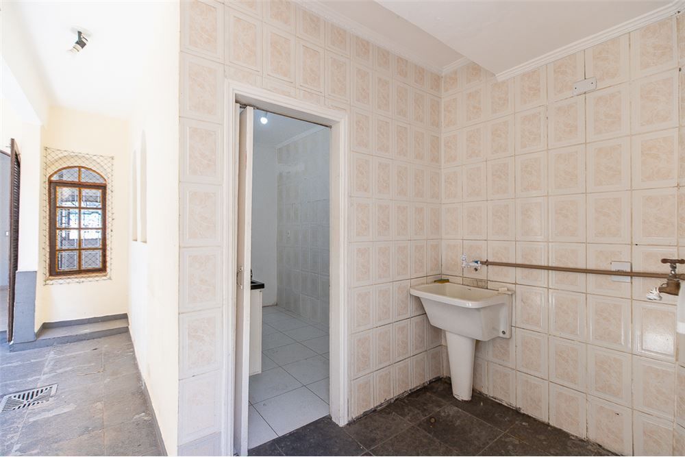 Casa de Condomínio à venda com 3 quartos, 200m² - Foto 3