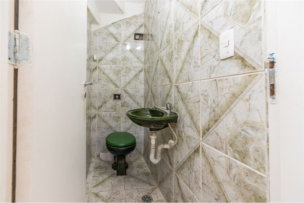 Casa de Condomínio à venda com 3 quartos, 200m² - Foto 2