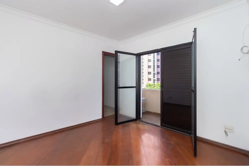 Apartamento, 4 quartos, 196 m² - Foto 2