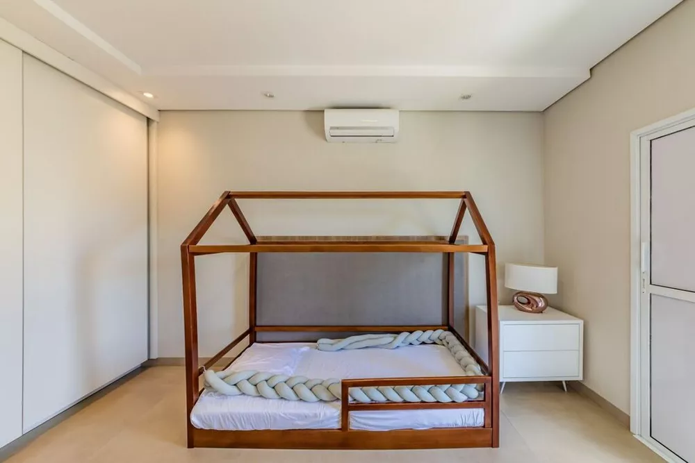 Casa de Condomínio à venda com 4 quartos, 300m² - Foto 3