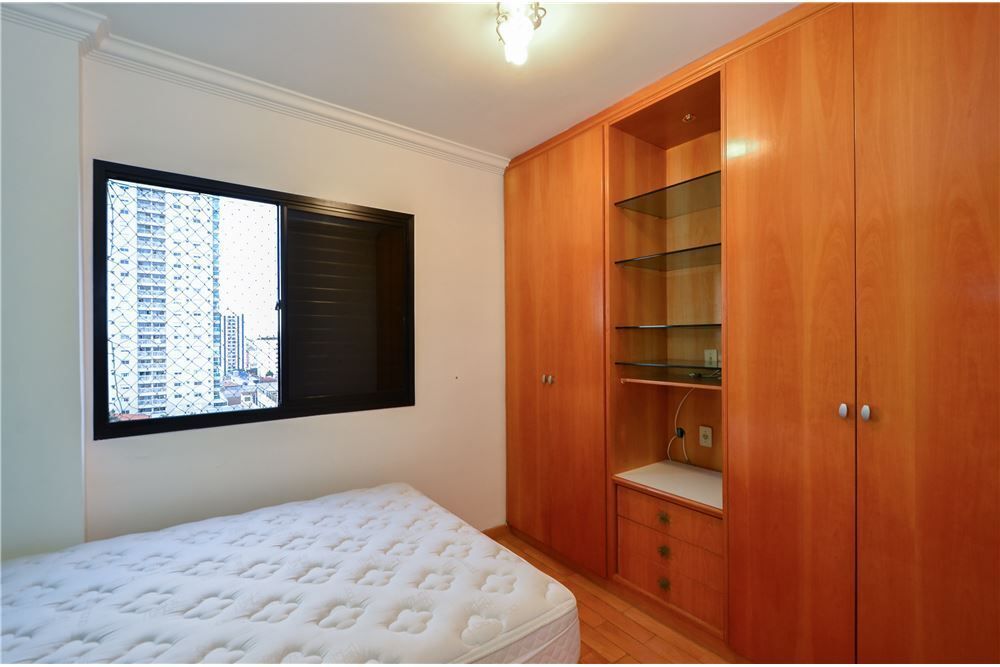 Apartamento à venda com 3 quartos, 93m² - Foto 2
