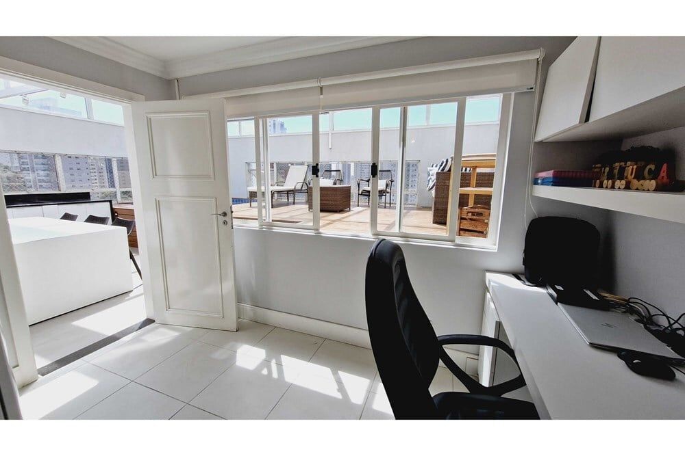 Cobertura à venda com 4 quartos, 244m² - Foto 8