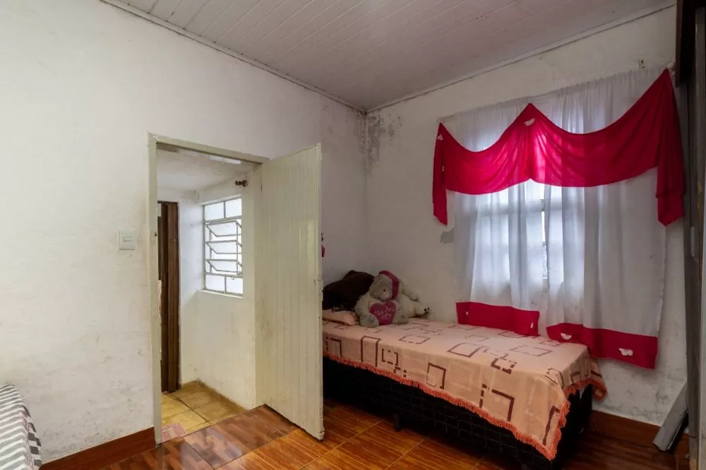 Casa à venda com 2 quartos, 80m² - Foto 2