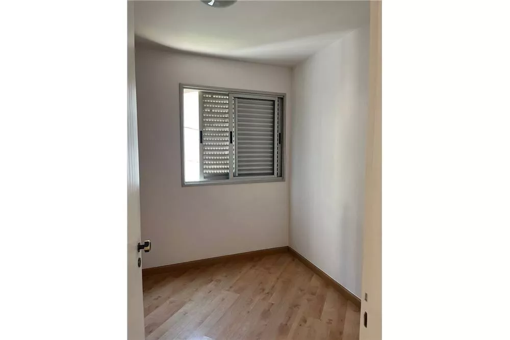 Apartamento à venda com 3 quartos, 74m² - Foto 3