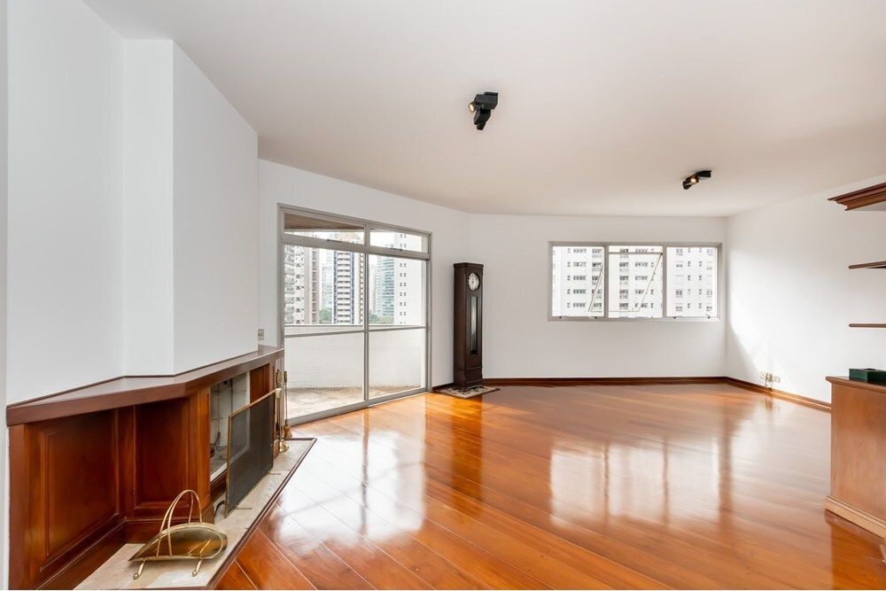 Apartamento, 4 quartos, 244 m² - Foto 1