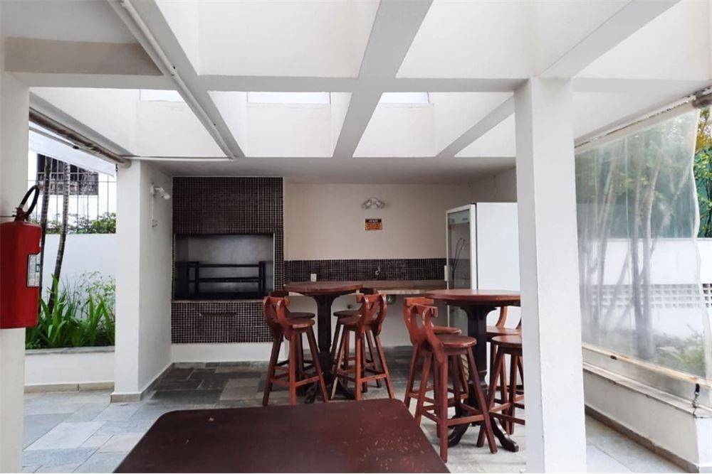 Apartamento à venda com 3 quartos, 119m² - Foto 1