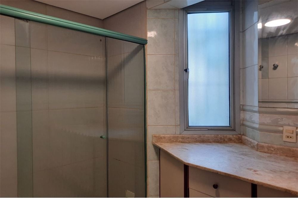 Apartamento à venda com 3 quartos, 119m² - Foto 2