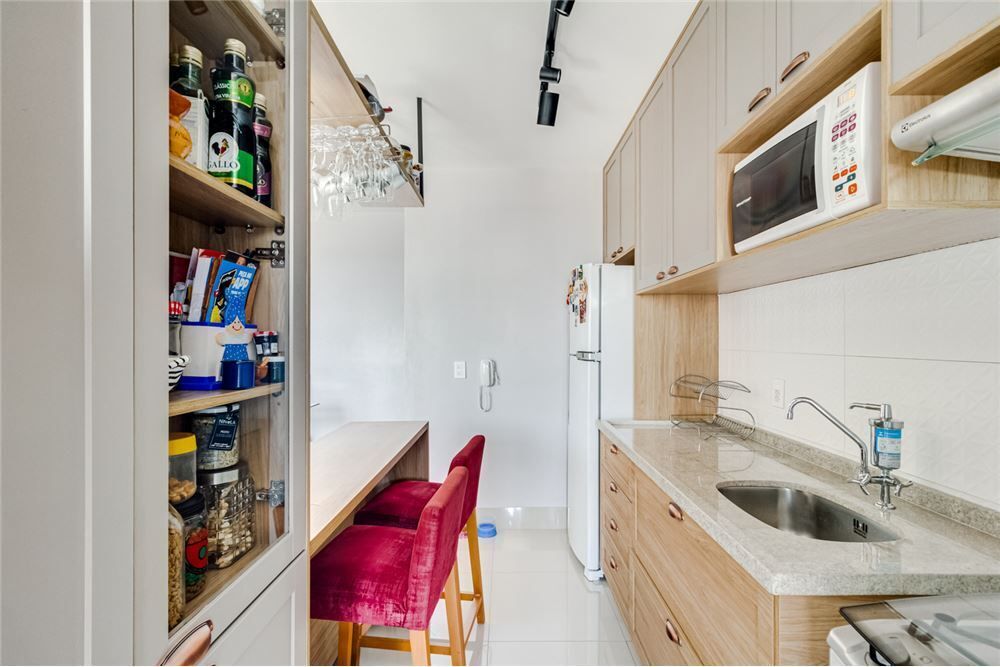 Apartamento, 3 quartos, 80 m² - Foto 2