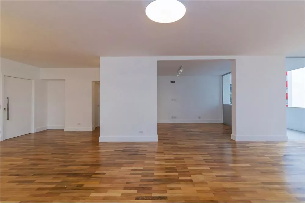 Apartamento à venda com 3 quartos, 270m² - Foto 4