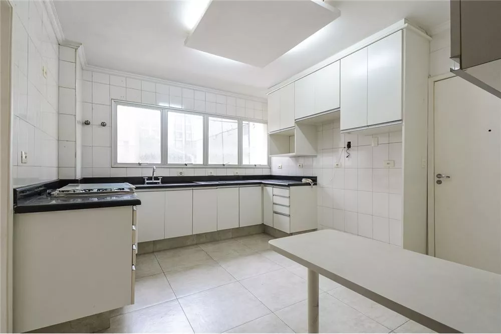 Apartamento à venda com 3 quartos, 161m² - Foto 5