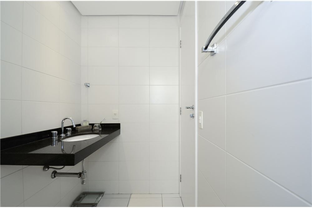Apartamento à venda com 2 quartos, 132m² - Foto 13