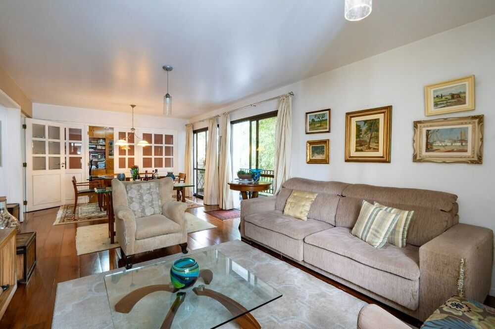 Apartamento à venda com 4 quartos, 180m² - Foto 1