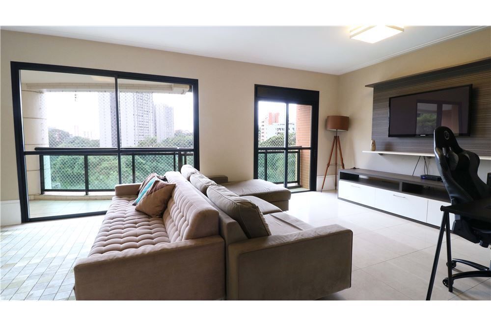 Apartamento, 3 quartos, 191 m² - Foto 1