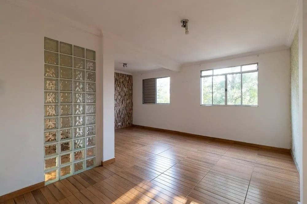 Apartamento à venda com 2 quartos, 65m² - Foto 1