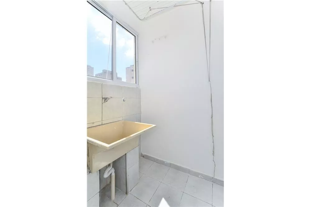 Apartamento à venda com 1 quarto, 46m² - Foto 2