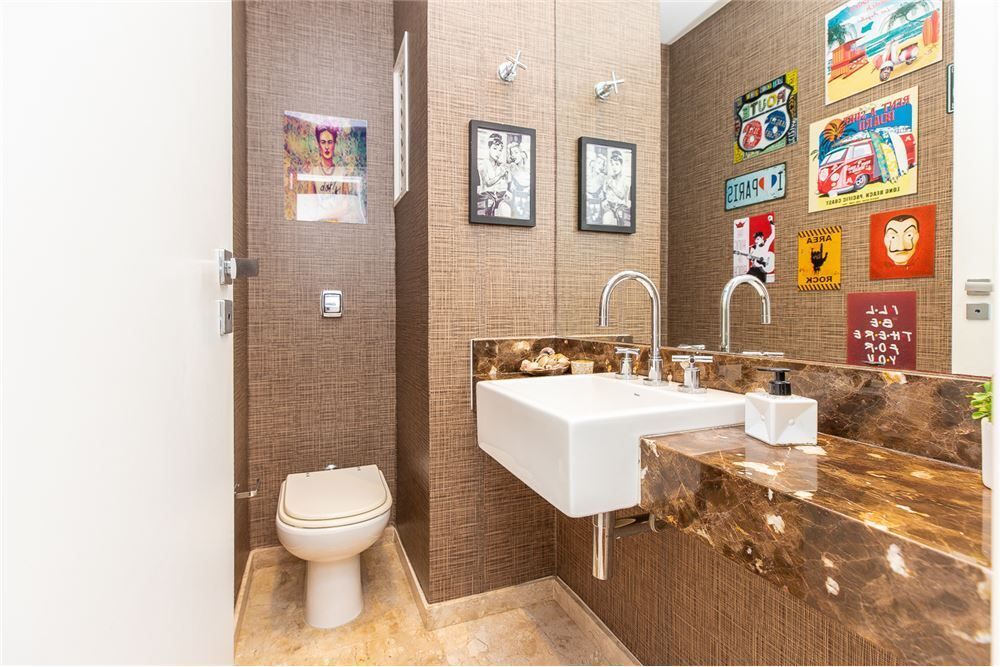 Apartamento à venda com 3 quartos, 181m² - Foto 2
