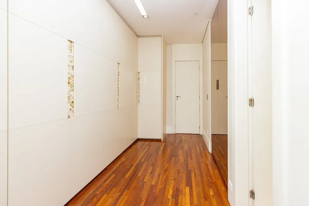 Apartamento, 3 quartos, 240 m² - Foto 1