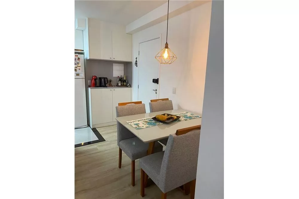 Apartamento à venda com 2 quartos, 60m² - Foto 1