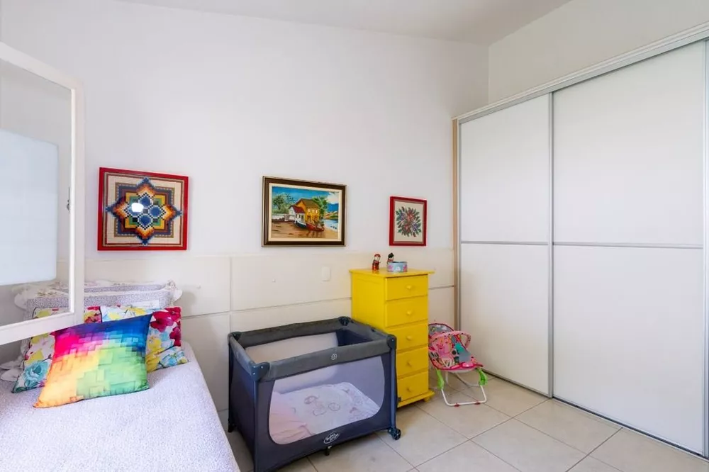 Casa de Condomínio à venda com 4 quartos, 186m² - Foto 3