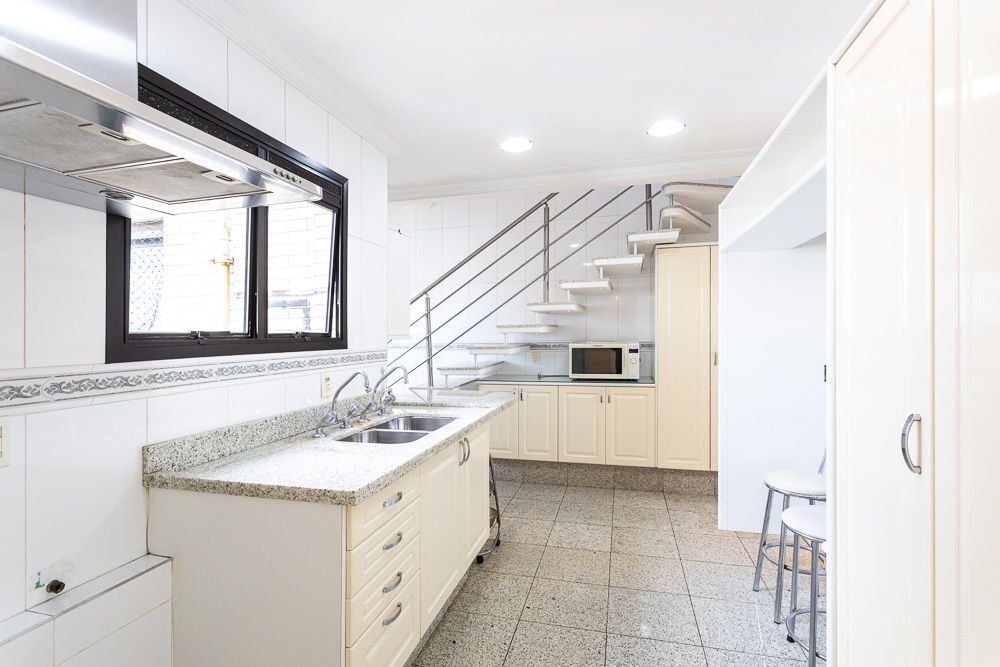 Cobertura à venda e aluguel com 4 quartos, 480m² - Foto 9