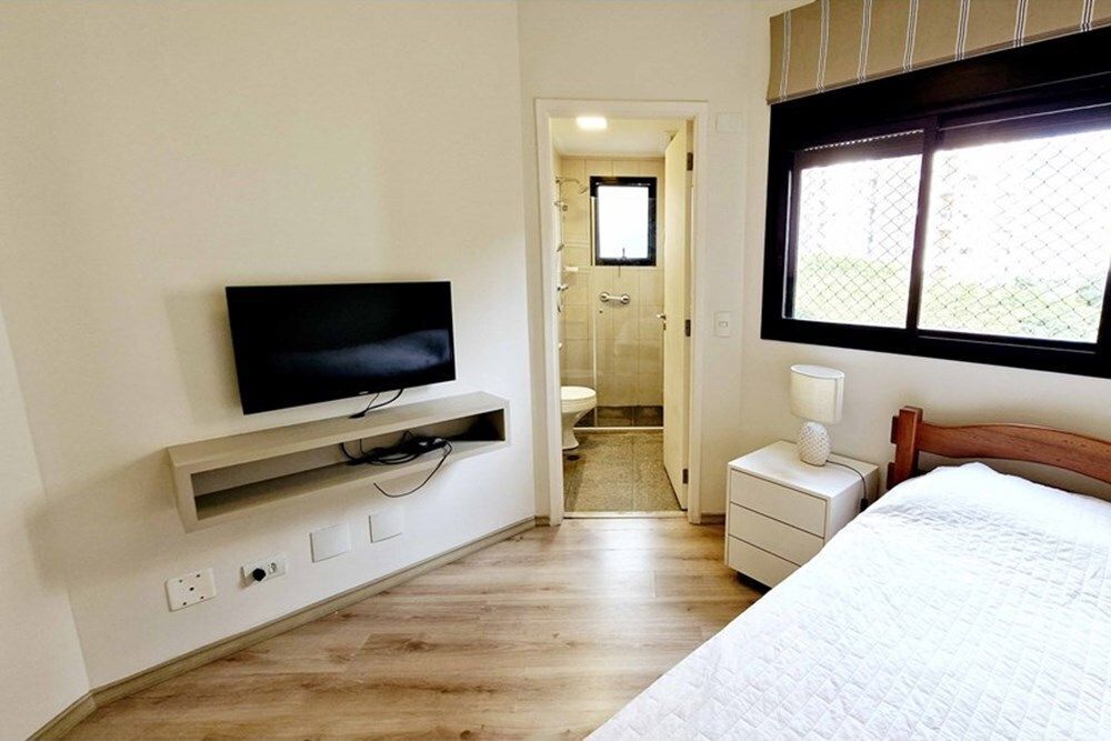 Apartamento à venda com 3 quartos, 195m² - Foto 6