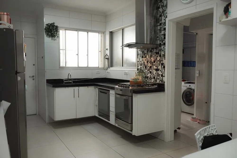 Apartamento, 3 quartos, 140 m² - Foto 2