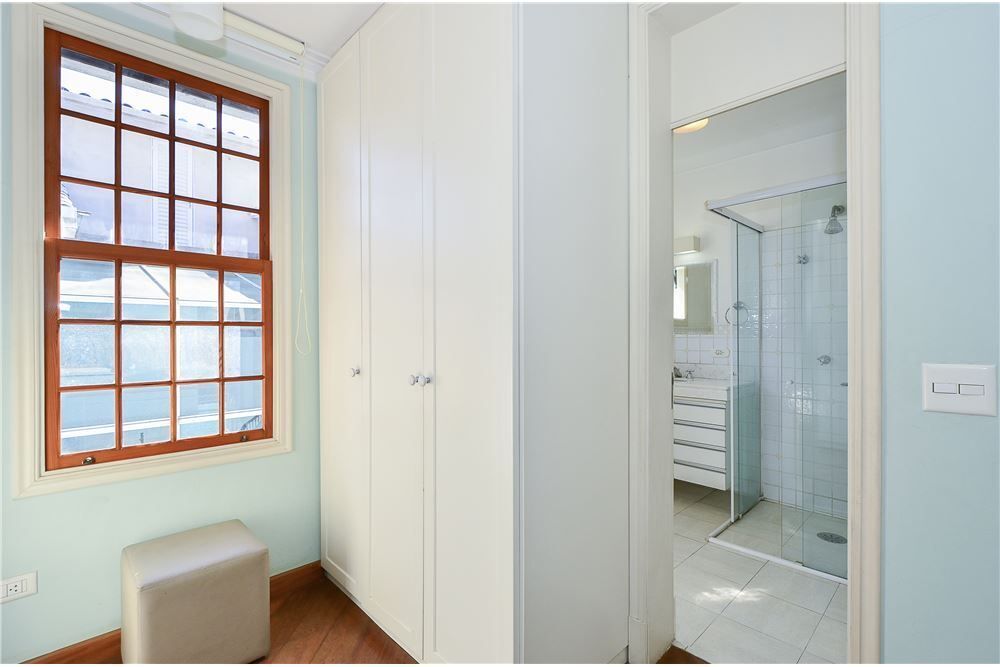 Casa de Condomínio à venda com 4 quartos, 312m² - Foto 16
