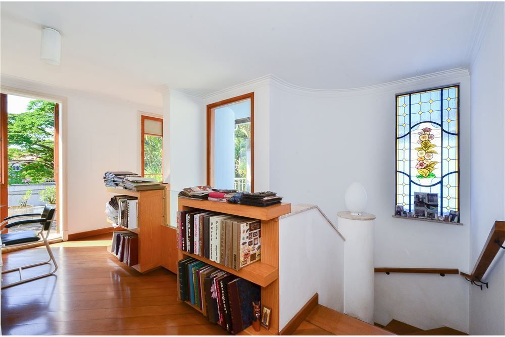 Casa de Condomínio à venda com 4 quartos, 312m² - Foto 19
