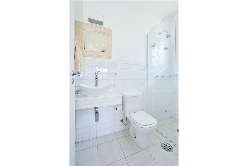 Casa de Condomínio à venda com 4 quartos, 312m² - Foto 11