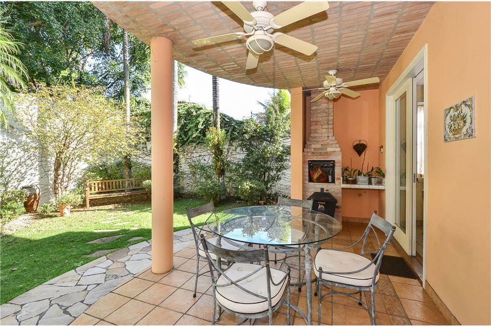 Casa de Condomínio à venda com 4 quartos, 312m² - Foto 8
