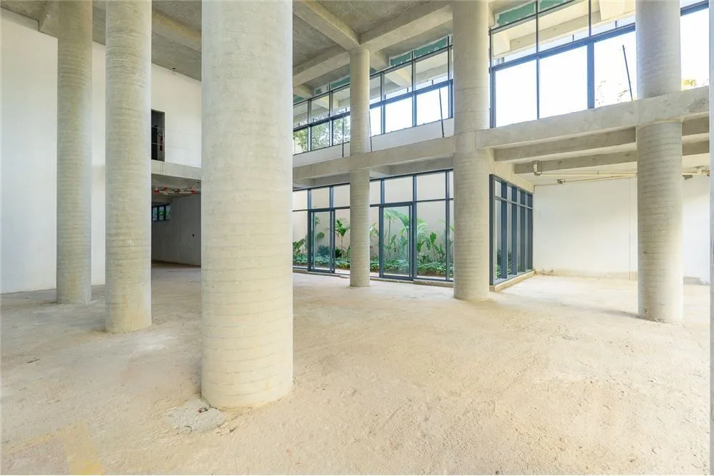 Loja-Salão, 897 m² - Foto 1