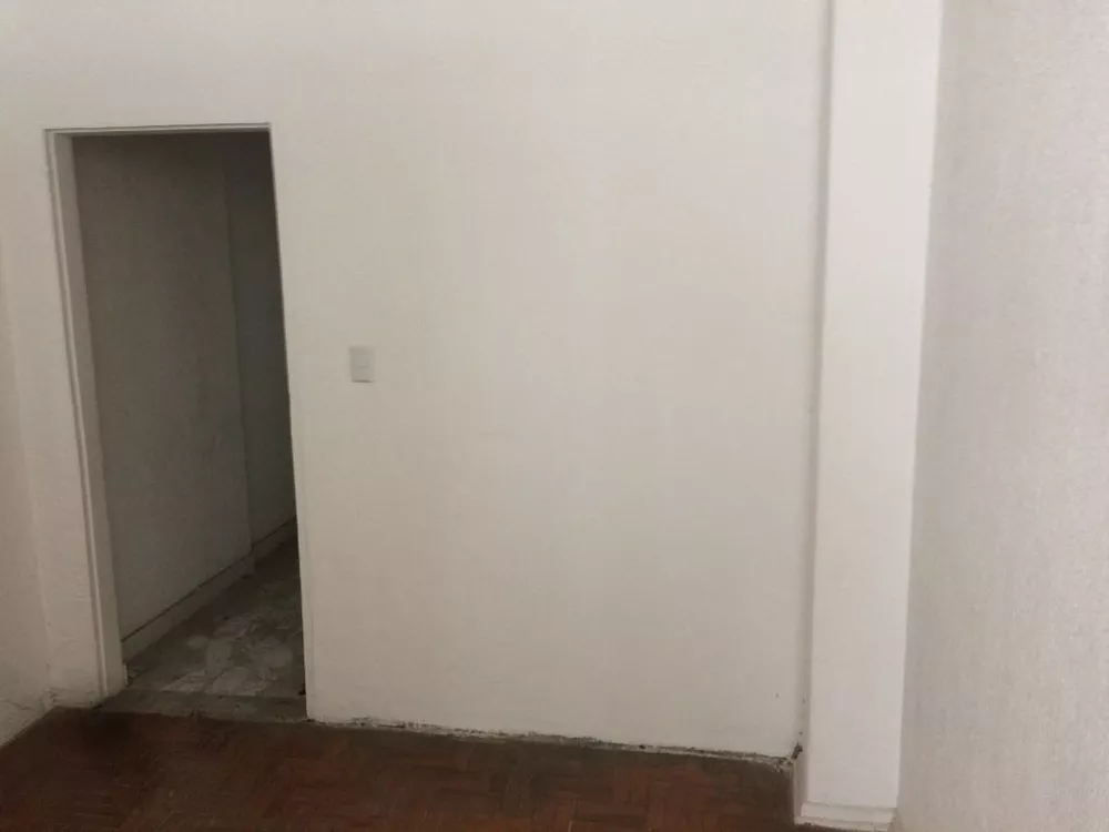 Kitnet e Studio à venda com 1 quarto, 30m² - Foto 2