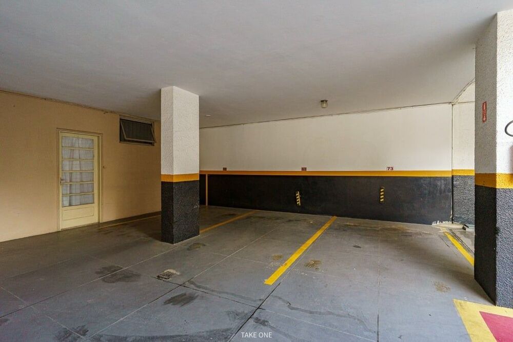 Apartamento à venda com 2 quartos, 74m² - Foto 2