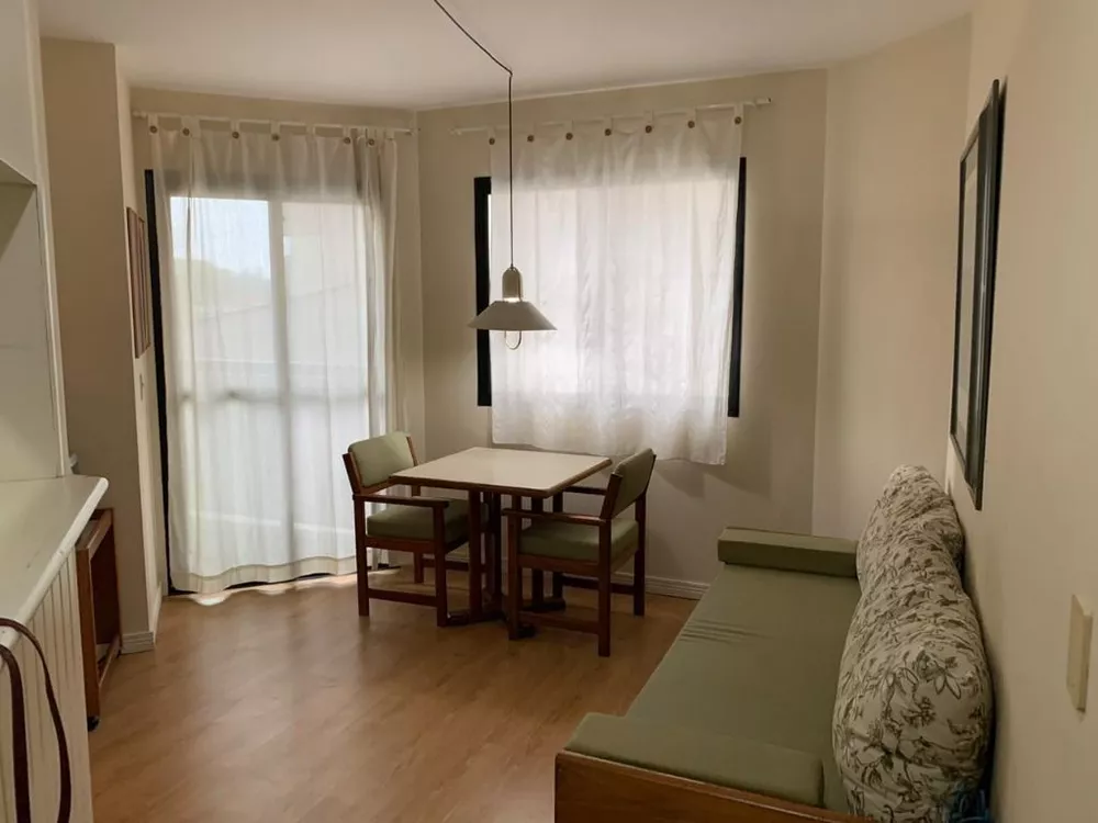 Apartamento à venda com 1 quarto, 40m² - Foto 1