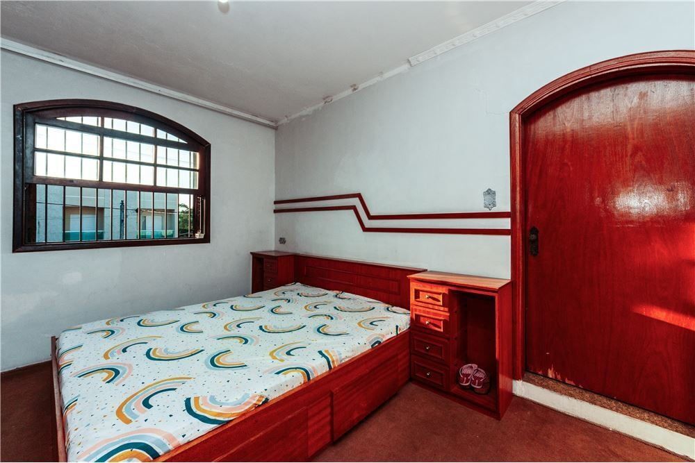 Casa de Condomínio à venda com 4 quartos, 353m² - Foto 8