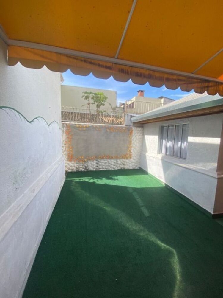 Casa à venda e aluguel com 3 quartos, 225m² - Foto 2