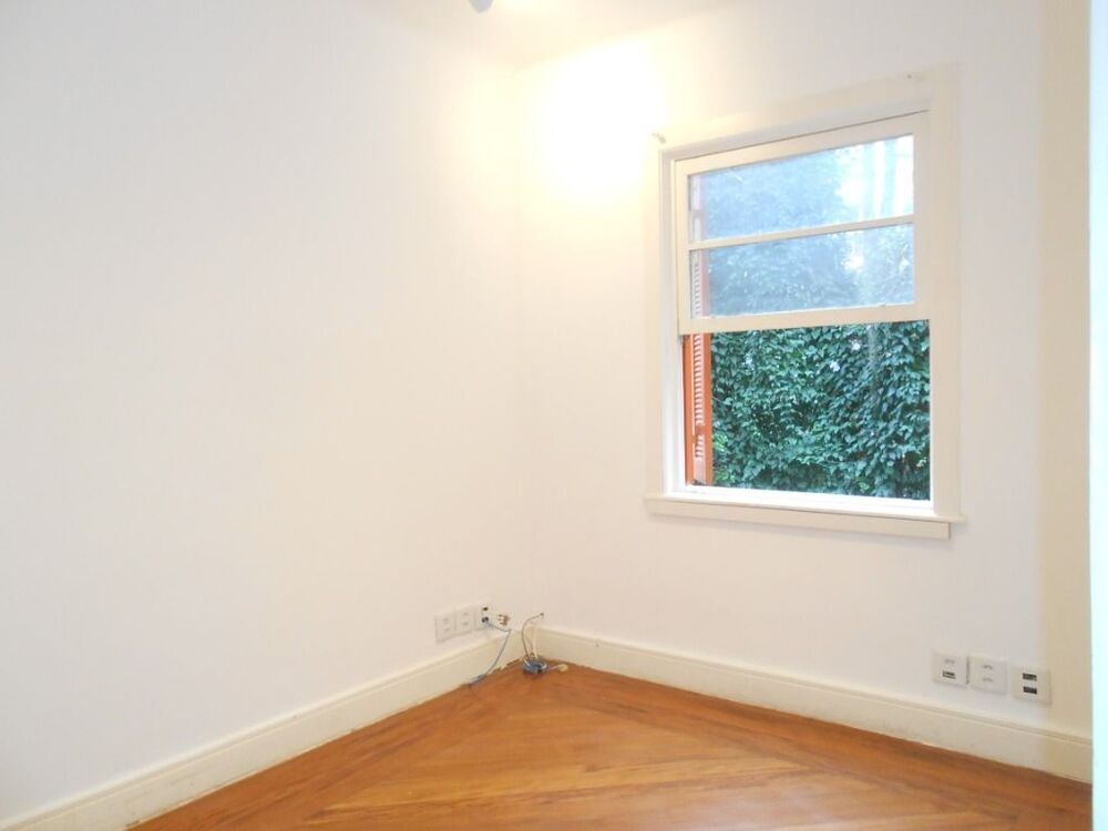Casa de Condomínio para alugar com 2 quartos, 186m² - Foto 2