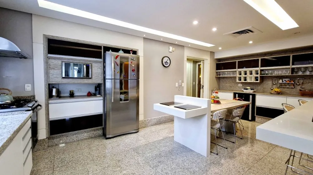 Apartamento, 3 quartos, 275 m² - Foto 2