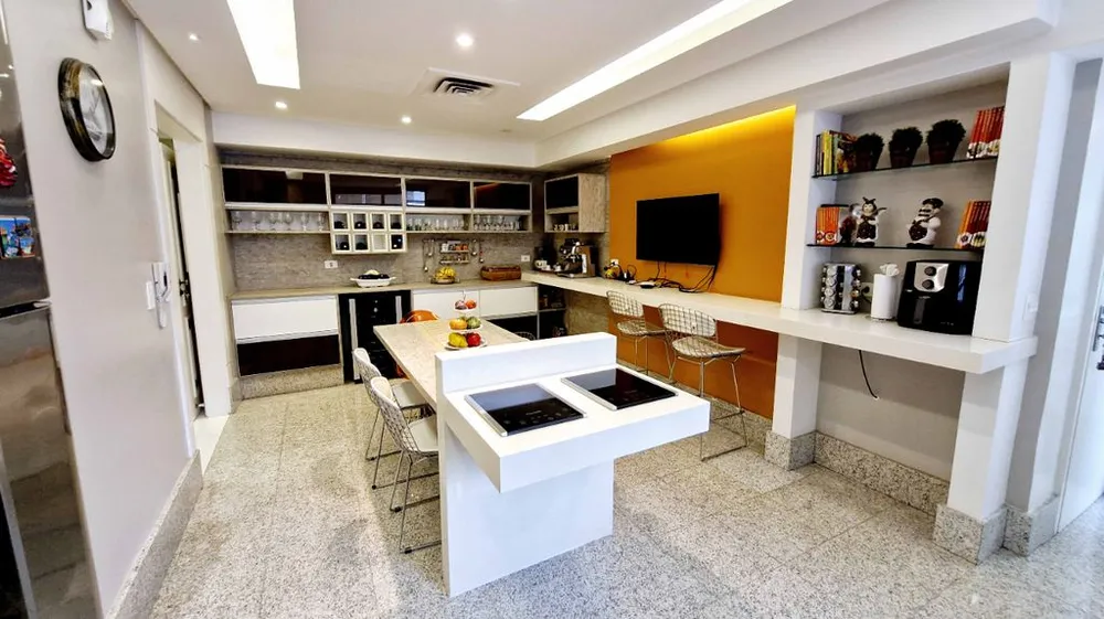 Apartamento, 3 quartos, 275 m² - Foto 1