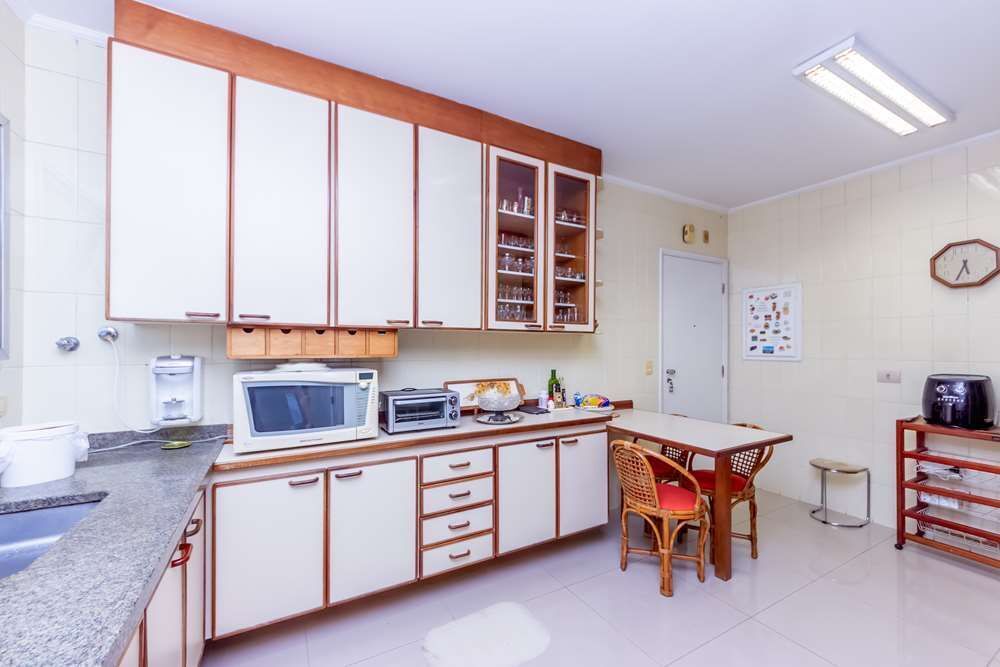 Apartamento à venda com 4 quartos, 140m² - Foto 12