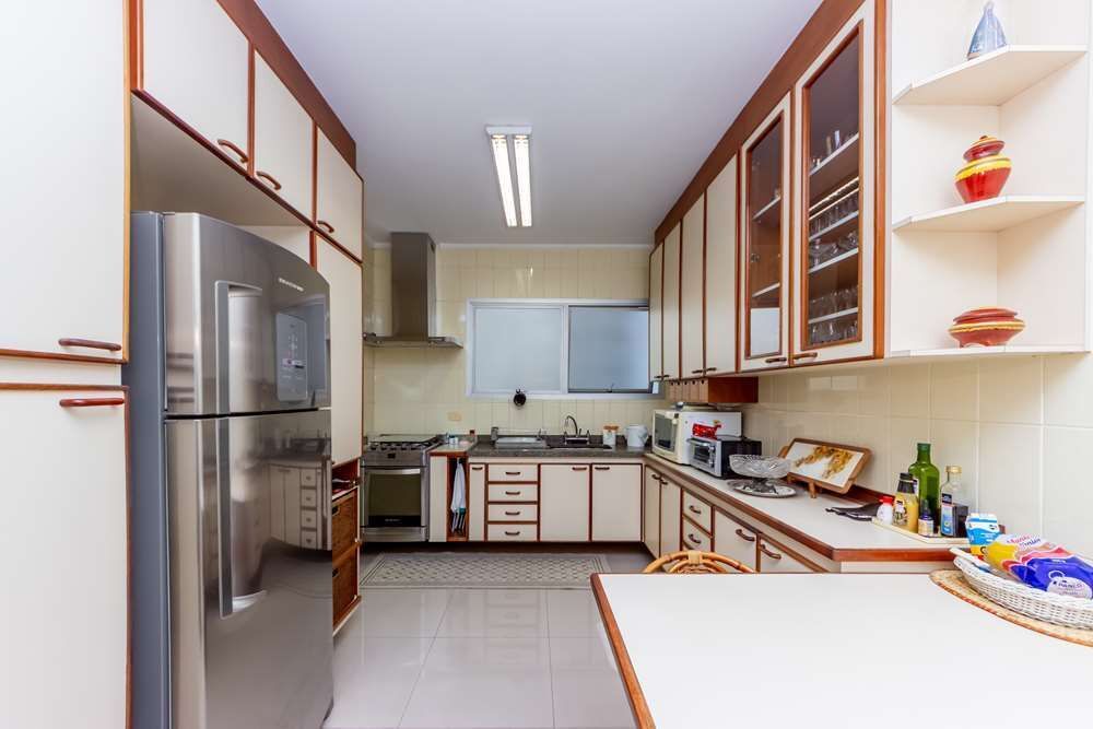 Apartamento à venda com 4 quartos, 140m² - Foto 13
