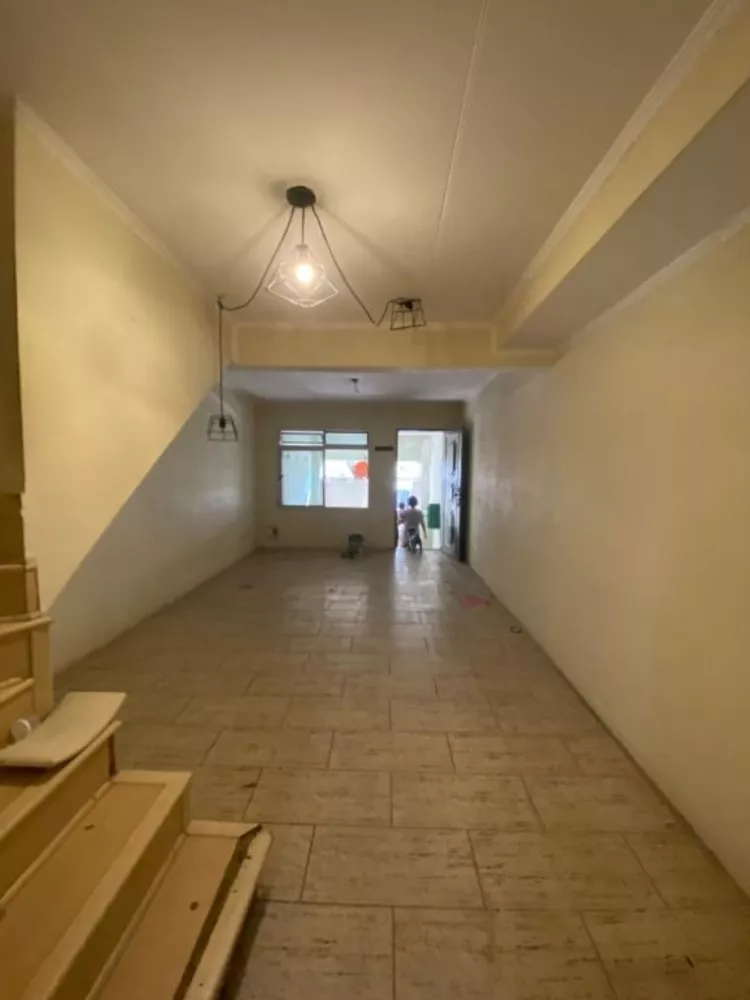 Casa à venda com 2 quartos, 114m² - Foto 3