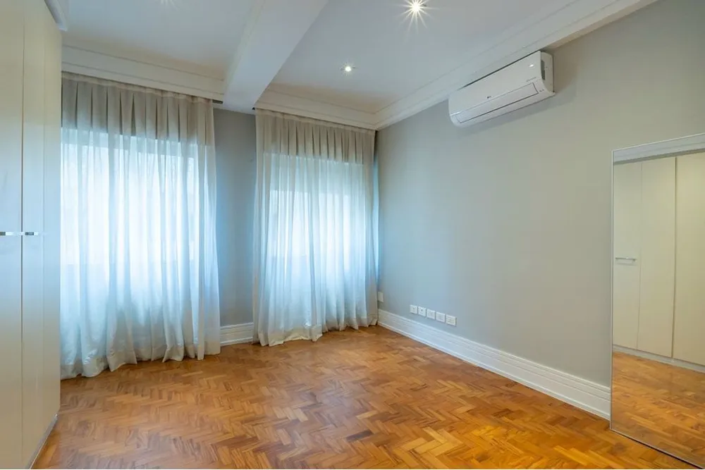 Apartamento, 3 quartos, 241 m² - Foto 2