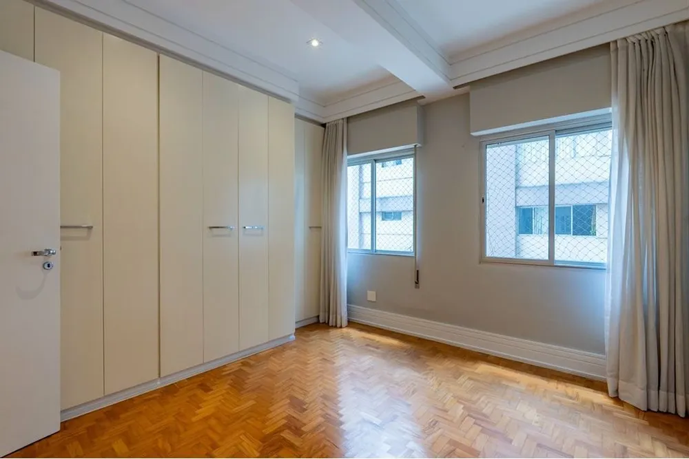 Apartamento, 3 quartos, 241 m² - Foto 1