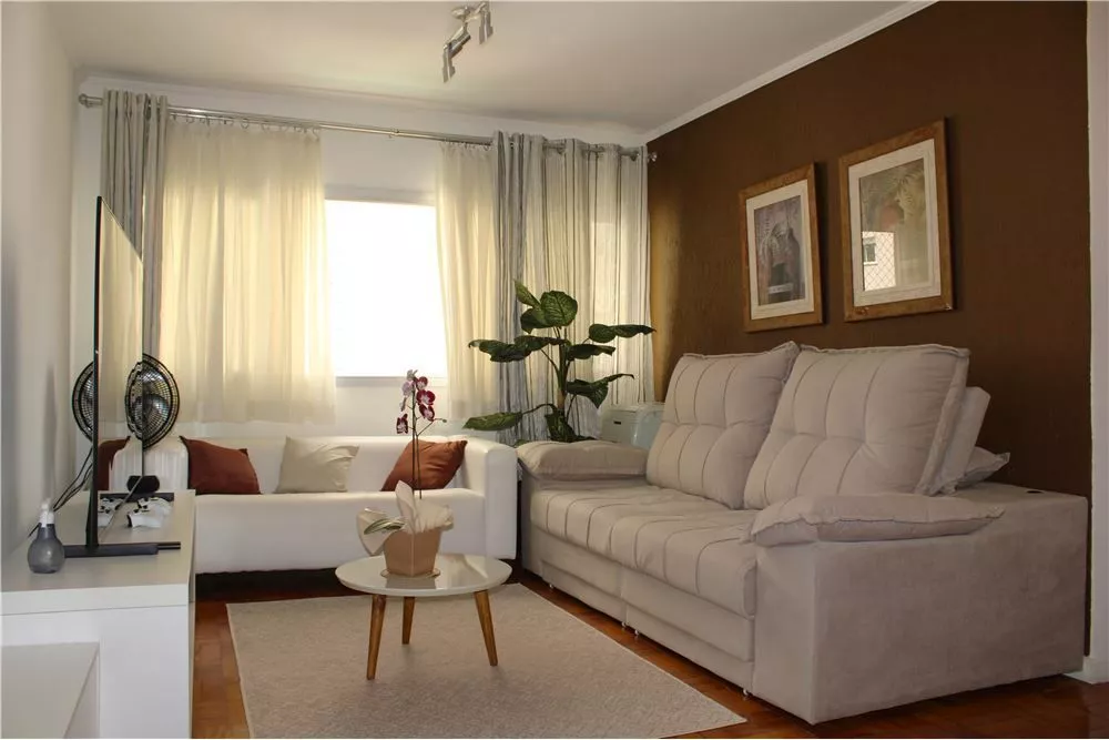 Apartamento à venda com 2 quartos, 67m² - Foto 1